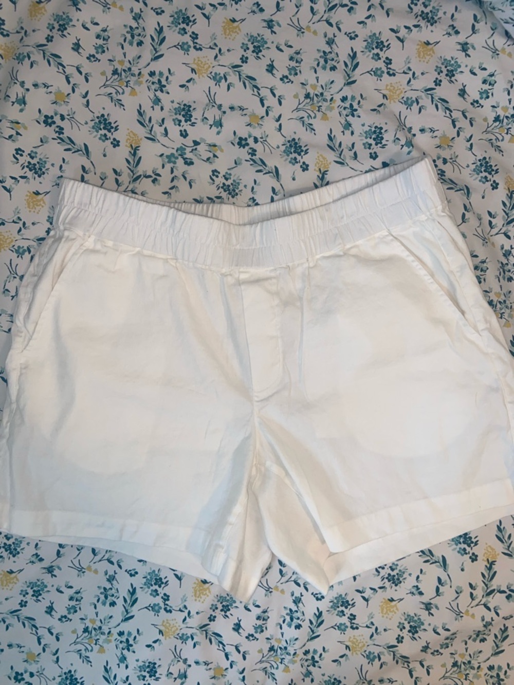 Cabi White Linen Blend High-Waist Shorts Woman’s Large